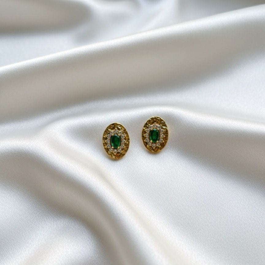 Emerald Glow Oval Stud Earrings – Rivyara Jewels