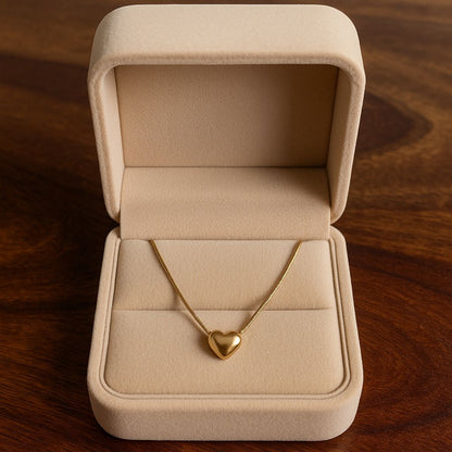Gold Heart Pendant Necklace – Classic Minimalist Design