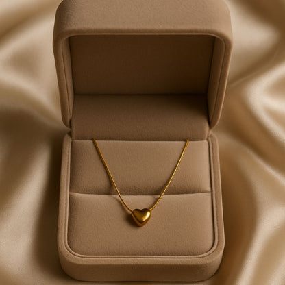 Gold Heart Pendant Necklace – Classic Minimalist Design