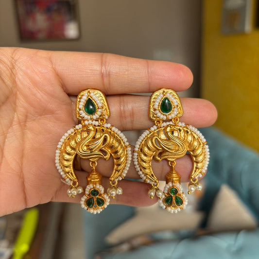 Swan Motif Green Earrings