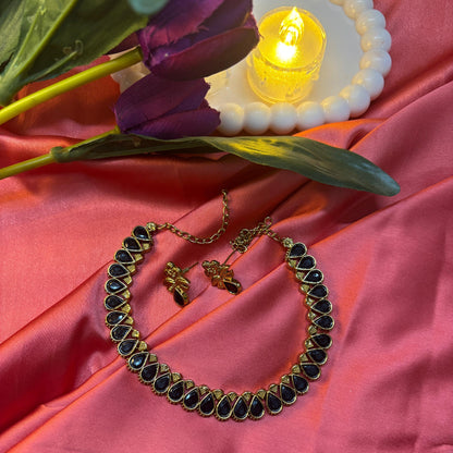 Black Teardrop Stone Necklace Set