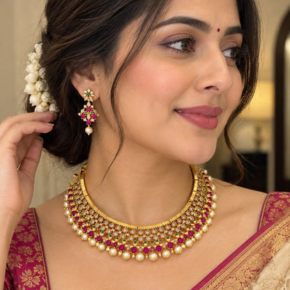 preeti Gold Necklace